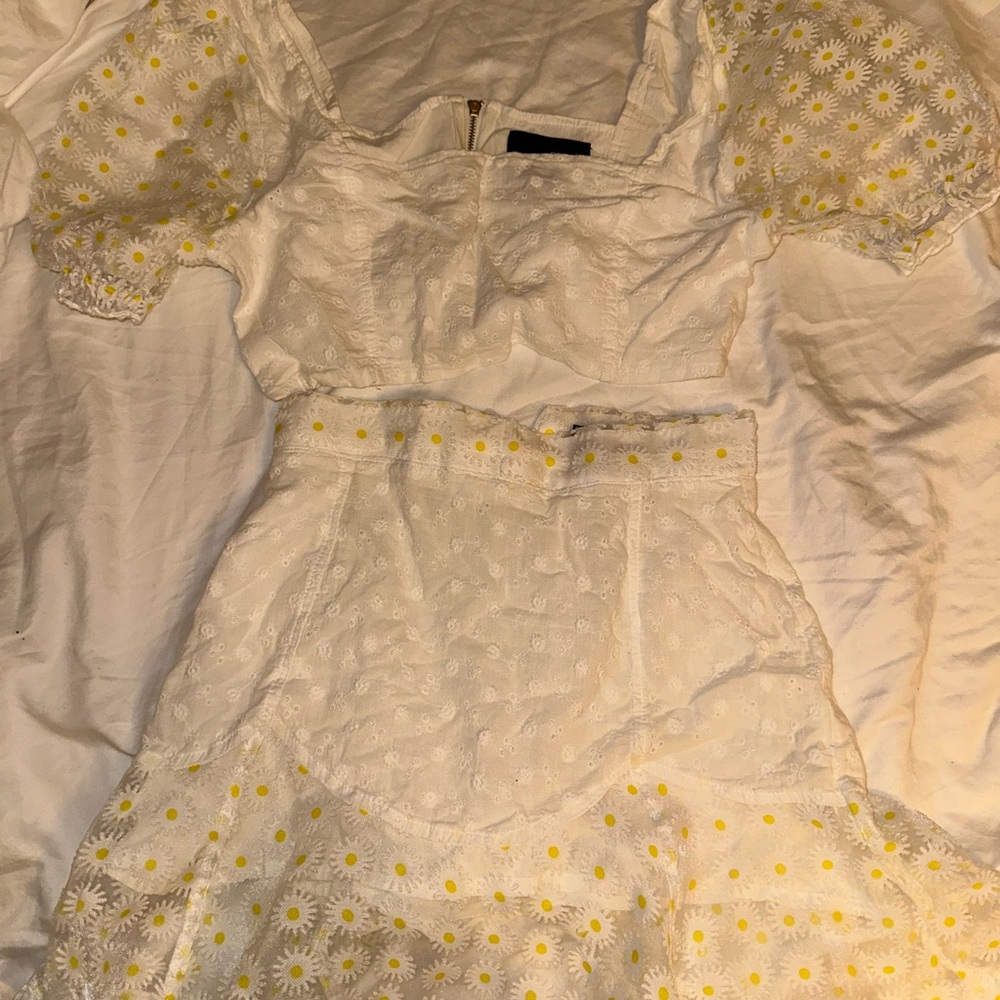 White Floral Skirt Set